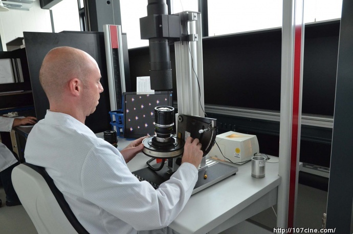 【工厂谍照】：徕卡Summilux-C电影镜头是如何生产出来的