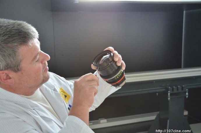 【工厂谍照】：徕卡Summilux-C电影镜头是如何生产出来的