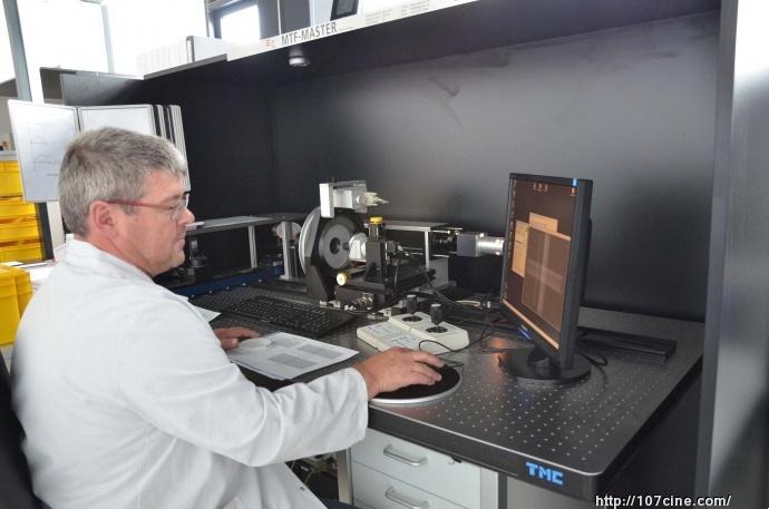 【工厂谍照】：徕卡Summilux-C电影镜头是如何生产出来的